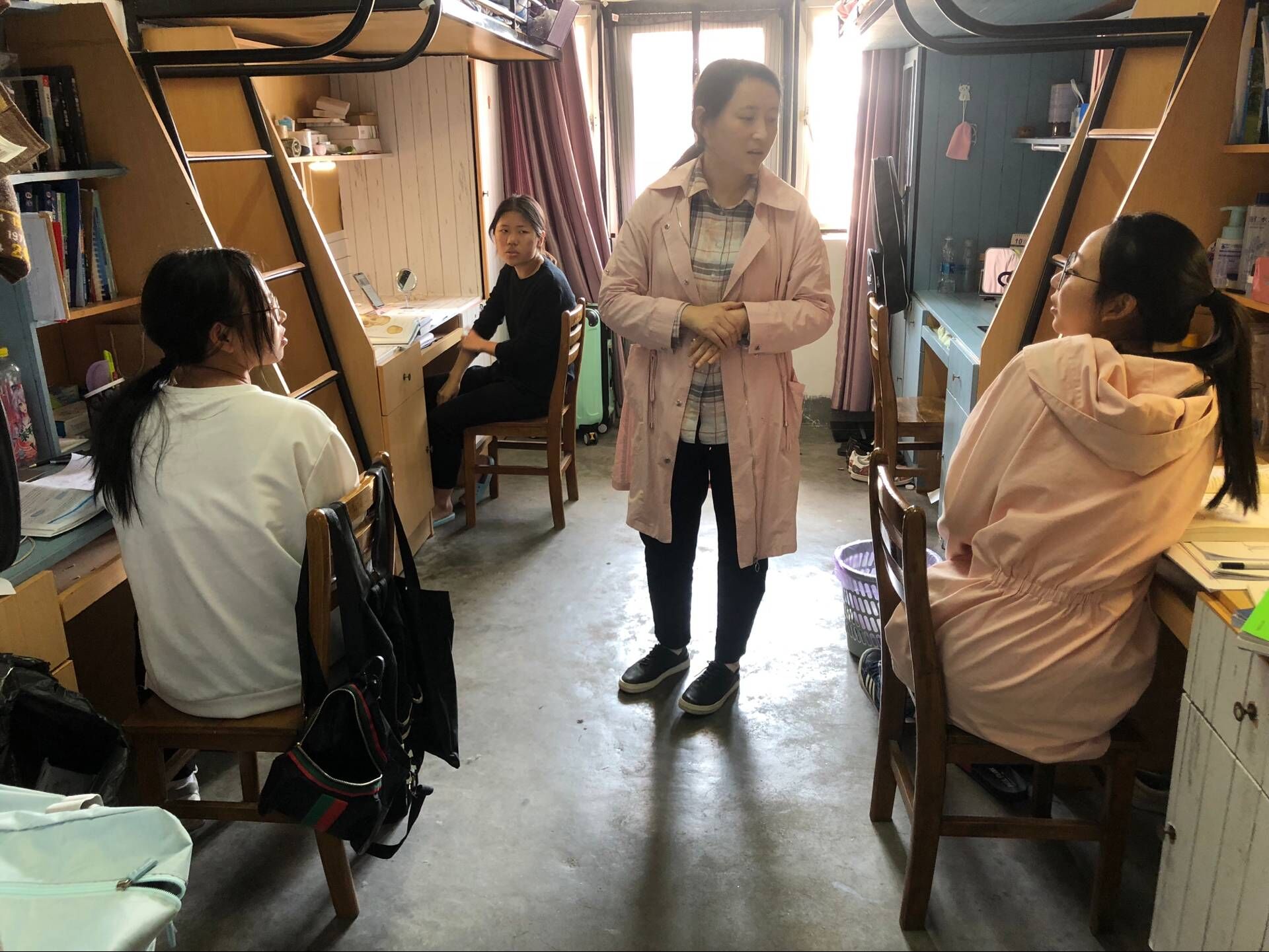 201811021650.jpg 江欢老师.jpg